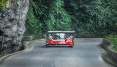 Αποστολή επετεύχθη: Ρεκόρ για το Volkswagen ID.R στο βουνό Tianmen (video)