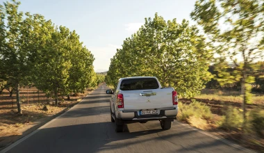 Οδηγούμε στην Ελλάδα το νέο Mitsubishi L200