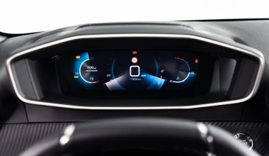 ΟΔΗΓΟΥΜΕ το νέο Peugeot 208