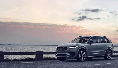 Volvo XC90 T8 Plug-in Hybrid Electric. Recharge!