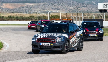 Τα MINI John Cooper Works στην πίστα των Μεγάρων