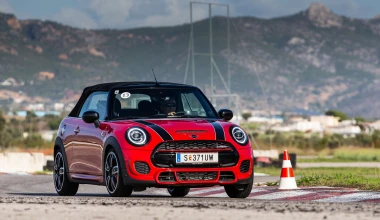 Τα MINI John Cooper Works στην πίστα των Μεγάρων