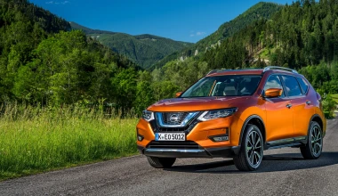 Nissan X-Trail. To Family SUV