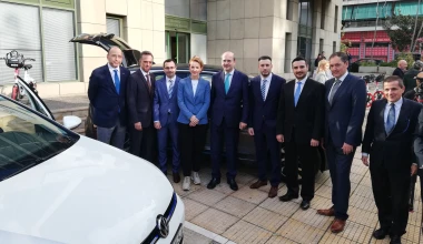 Τα πρώτα ηλεκτρικά αυτοκίνητα για το Υπουργείο Περιβάλλοντος και Ενέργειας