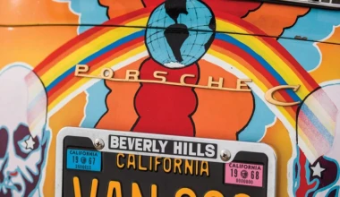 Θρυλικό αυτοκίνητο, θρυλική ιδιοκτήτρια!