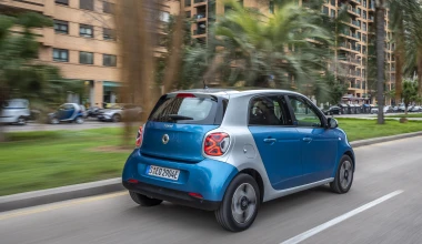 Οδηγούμε τα νέα ηλεκτρικά smart EQ