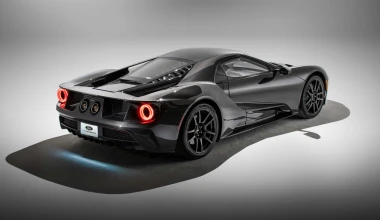 Δύο νέες εκδόσεις για το Ford GT