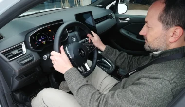 Αποστολή στο Παρίσι: Τα υβριδικά Clio και Captur