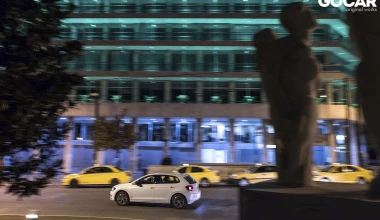 Με το Volkswagen Polo στο κέντρο της Αθήνας - Παιδί της πόλης...