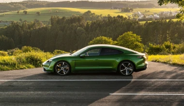 Η Porsche Taycan πήρε δύο βραβεία στο 