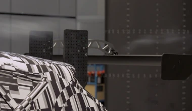 Αντιμετωπίζοντας ανέμους 300 km/h (video)