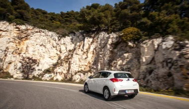 Toyota Auris Hybrid