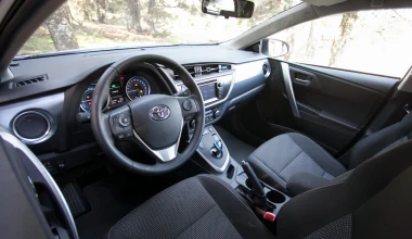 Toyota Auris Hybrid