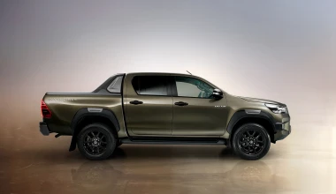 Νέο Toyota Hilux: Δείχνει και είναι ακόμη πιο ικανό 