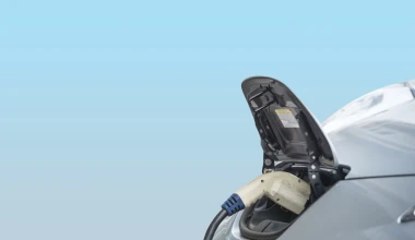 Fight back stories: Ηλεκτρικό αυτοκίνητο - Η αυτοκρατορία αντεπιτίθεται!