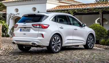 Πόσες διαφορετικές υβριδικές επιλογές έχει η γκάμα του νέου Ford Kuga;