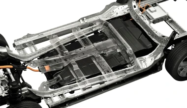 Ο λόγος που η Mazda χρησιμοποιεί μικρή μπαταρία στο MX-30