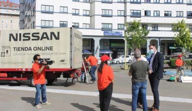 Η Nissan πουλά το πρώτο αυτοκίνητο μέσω WhatsApp