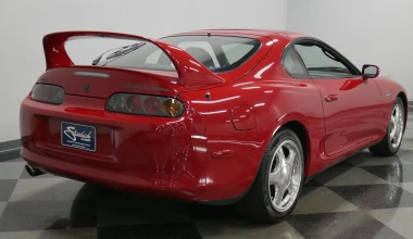 Πόσα θα έδινες γι' αυτή την Supra του 97;