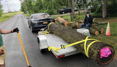 Το κόστος συντήρησης ενός Tesla σε μια 5ετία και μετά από 320.000 km! (Video)