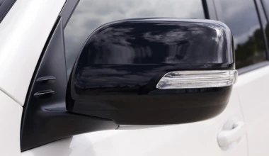 Νέο Toyota Land Cruiser με περισσότερη δύναμη και Black Pack