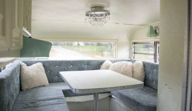 Προς πώληση είναι ένα «ξεχωριστό» και σπάνιο VW Camper Van