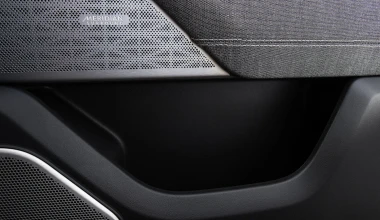 Νέο Range Rover Velar MY21 με εκδόσεις Plug-in Hybrid