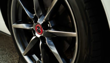 Η Mazda δωρίζει 50 MX-5 στους ήρωες του κορονοϊού