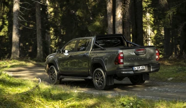 Νέος πιο δυνατός κινητήρας για το Toyota Hilux (video)