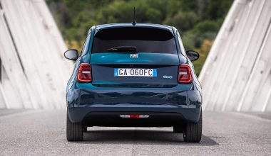 Οδηγούμε στην Ιταλία το ηλεκτρικό Fiat 500e