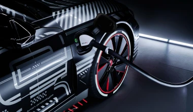 Οδηγούμε το ηλεκτρικό Audi RS e-tron GT των 646 ίππων, στη Ρόδο!