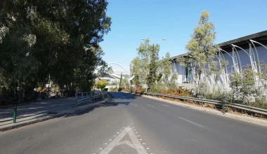 Αθήνα: Πόσο έρημη ήταν την πρώτη εργάσιμη με lockdown (Φωτογραφίες)