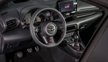 Το Yaris που πάει με το πλάι και κάνει το 0-100 km/h σε 5,5'' (video)