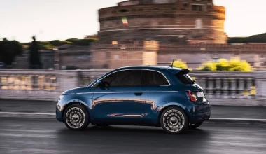 Σε τιμή έκπληξη το ηλεκτρικό Fiat 500: Δείτε αναλυτικά τιμές, εκδόσεις και εξοπλισμό