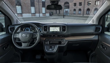 Το Toyota Proace Verso γίνεται ηλεκτρικό με αυτονομία 330 km