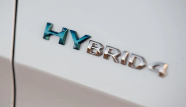 Δοκιμή: Peugeot 3008 Hybrid4 - Χαρισματικό
