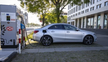 Mercedes-Benz A 250e & GLA 250 e: Hybrid Intelligence