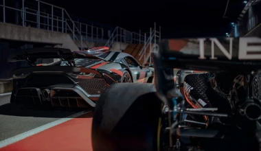 O Lewis Hamilton στο τιμόνι της Mercedes AMG Project ONE (video)