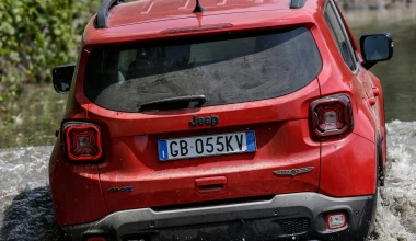 Renegade 4xe και Compass 4xe: Πώς η τεχνολογία Plug-in Hybrid της Jeep συνδυάζεται με τετρακίνηση