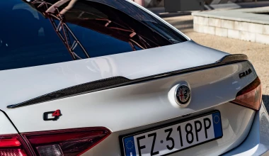 Alfa Romeo Giulia: Δείτε τις νέες εκδόσεις και τιμές