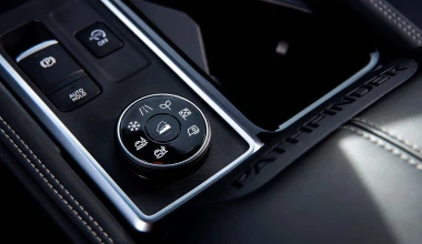 Αποκαλύφθηκε το θηριώδες Nissan Pathfinder (+video)