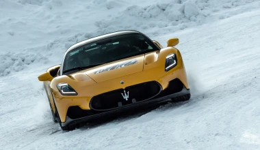 Η Maserati MC20 πλαγιολισθαίνει στο χιόνι (video)