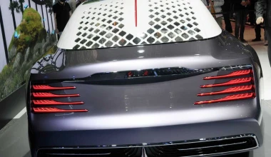 Hongqi L-Concept: Η λιμουζίνα που δεν έχει τιμόνι αλλά έχει πολυέλαιο 