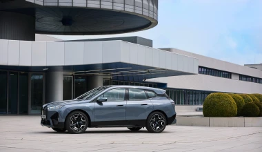Τα ηχεία της BMW iX έχουν πραγματικά διαμάντια μέσα τους!