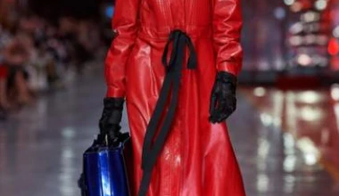 Δεν θα πιστέψεις ποια θρυλική αυτοκινητοβιομηχανία μπήκε στον κόσμο της μόδας