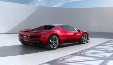 Η Ferrari μόλις παρουσίασε την «μικρή» κεντρομήχανη 296 GTB των 830 ίππων