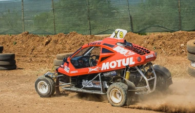 Με το Speedcar 750 στην πίστα Dirt Park: