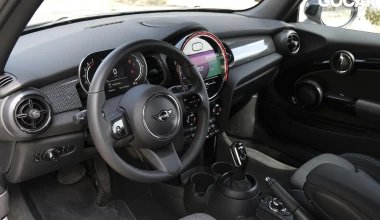 Δοκιμή ΜINI Cooper ΜΥ2021: Διαχρονικό! 