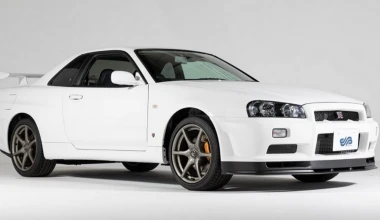 Μοναδική ευκαιρία Nissan Skyline R34 GT-R V-Spec II Nur: με μόλις 10 χιλιόμετρα στο κοντέρ!