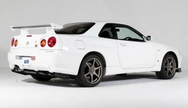 Μοναδική ευκαιρία Nissan Skyline R34 GT-R V-Spec II Nur: με μόλις 10 χιλιόμετρα στο κοντέρ!